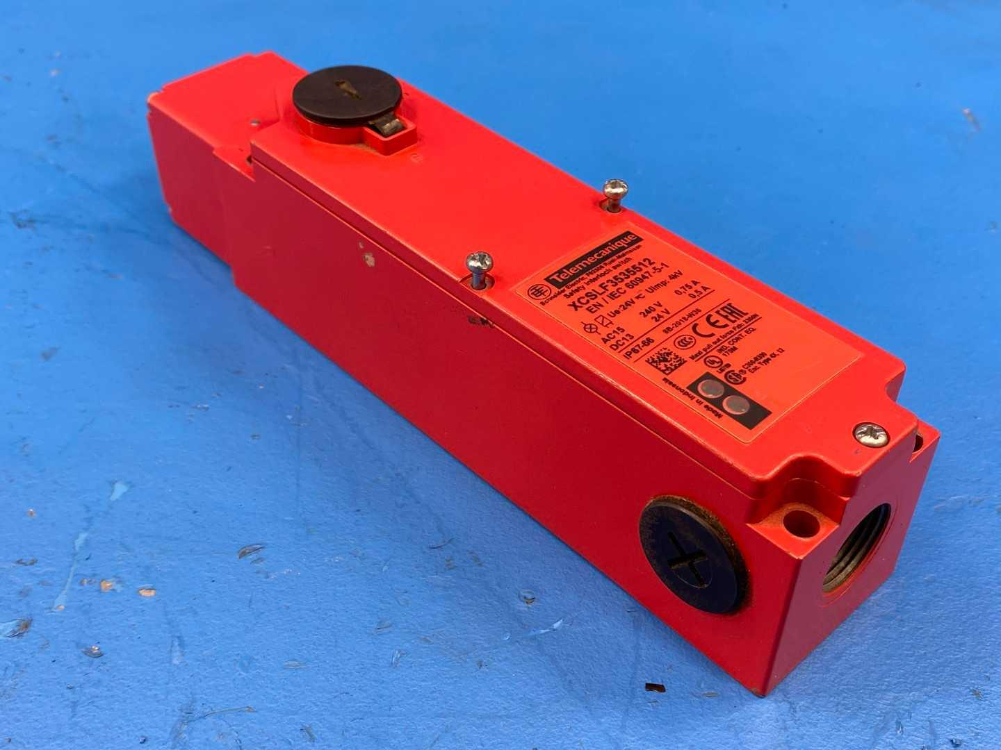 Telemecanique XCSLF3535512 Metal Safety Interlocking Switch (No Key)