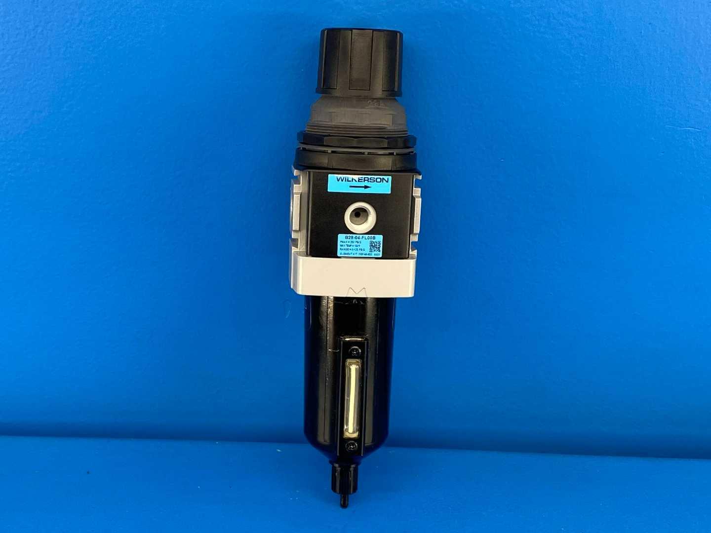 Wilkerson B28-04-FL00B Filter Regulator, 1/2" NPT, 0-125 PSI Range, 250 PSIG Max