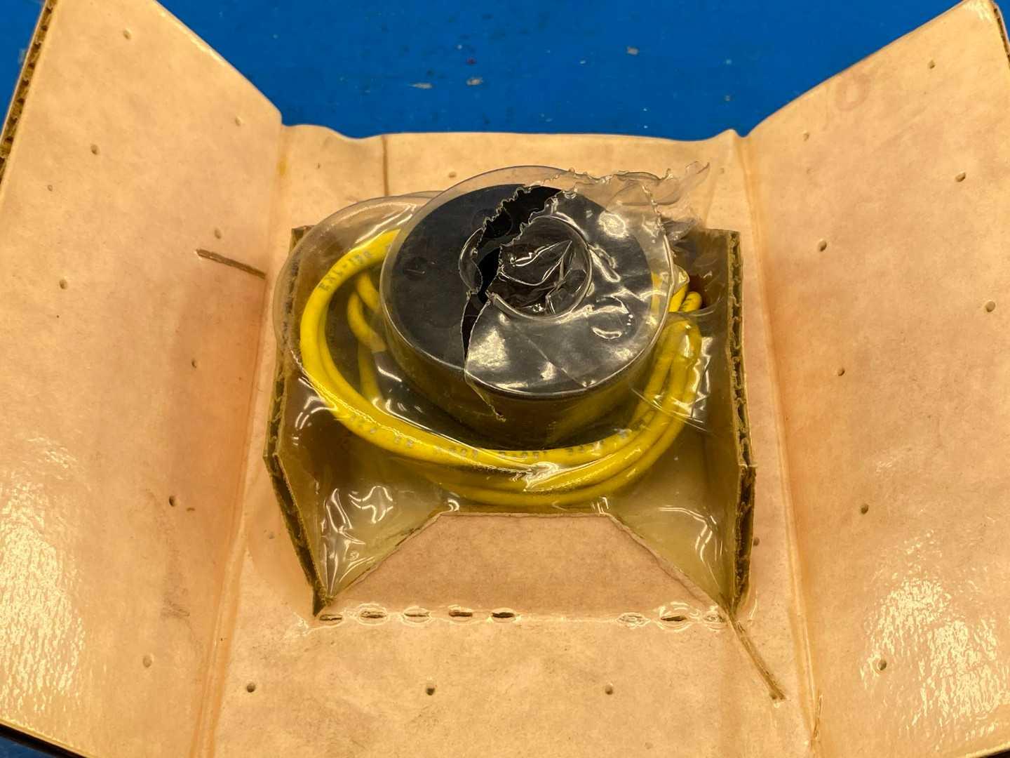 Asco 216758-001 D Red Hat Valve (55180004)