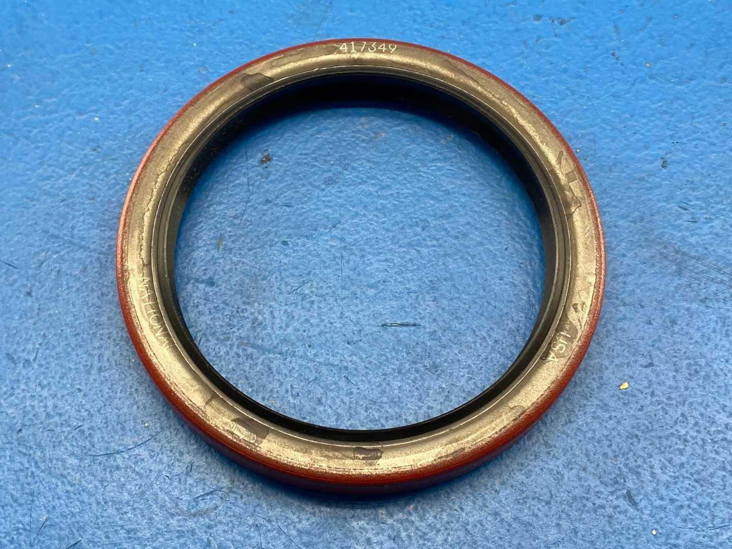 National 417349 Oil Seals , 3.000 x 3.751 x .437, Seal Specifications