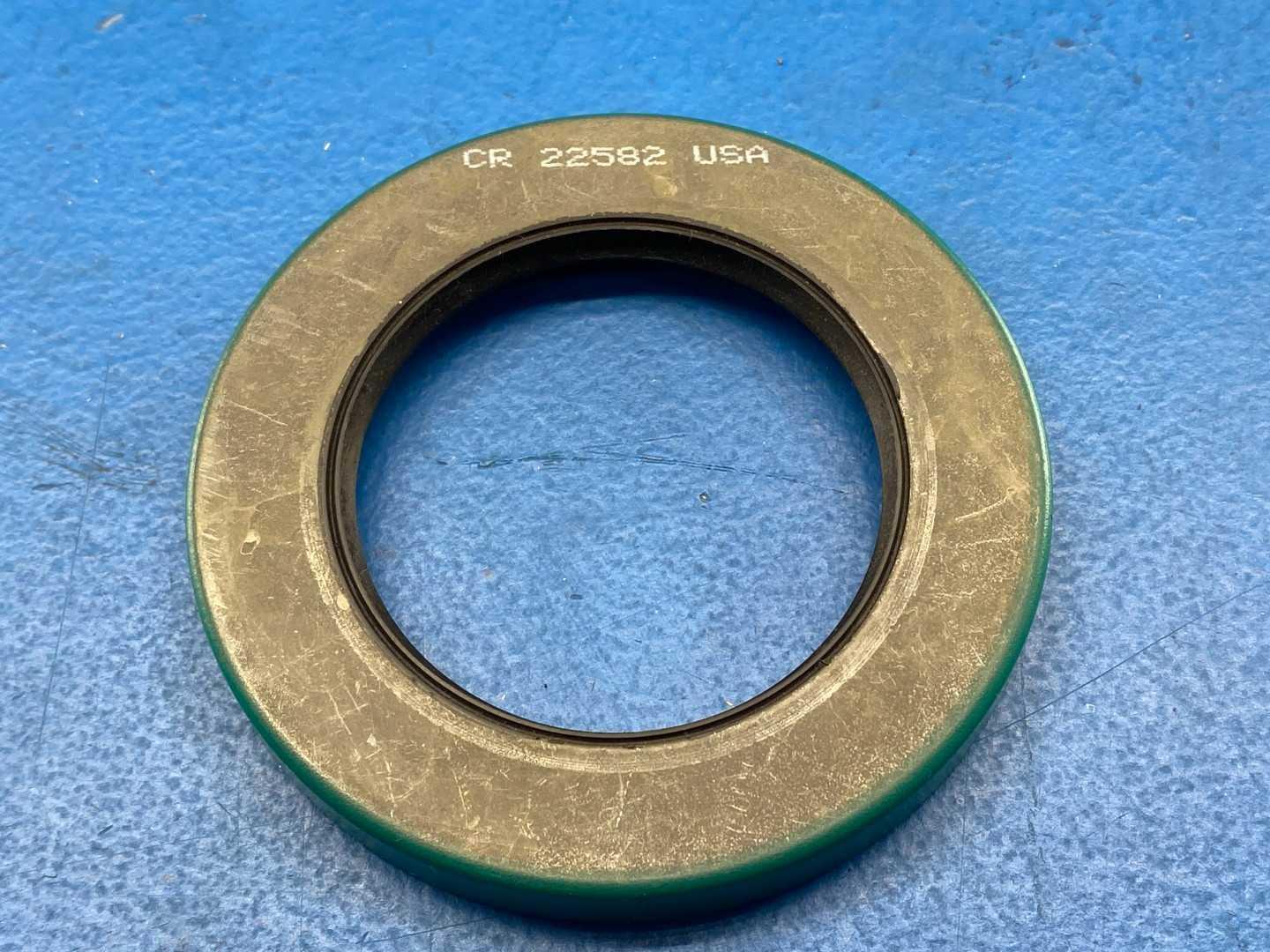 Chicago 22582 Rawhide , Oil Seal, Radial Joint, Size: 1.75" ID x 2.75" OD x 0.5" Width