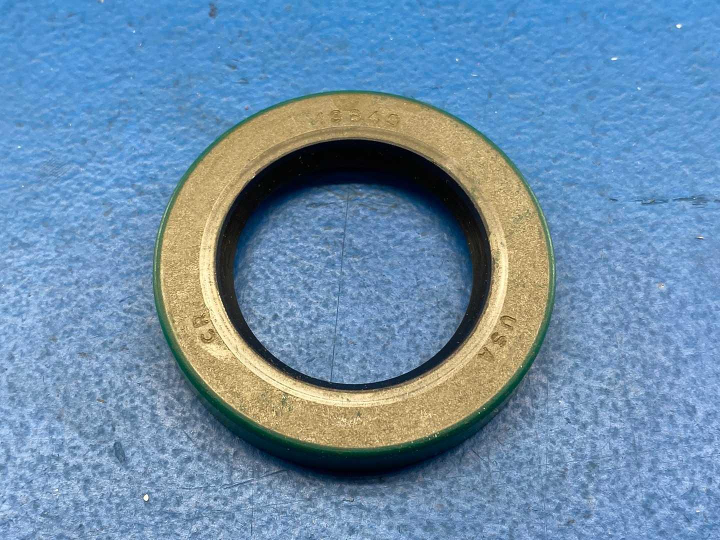 Chicago 13649 Rawhide , Oil Seal, Type: Radial, Material: Nitrile, Inside Diameter: 1.125 in