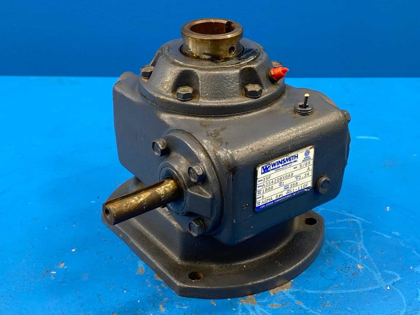 Winsmith 3SF Speed Reducer, 1822 Input RPM / AGMA 8 / 51-110F / Ratio 5:1, 2.34 Input HP