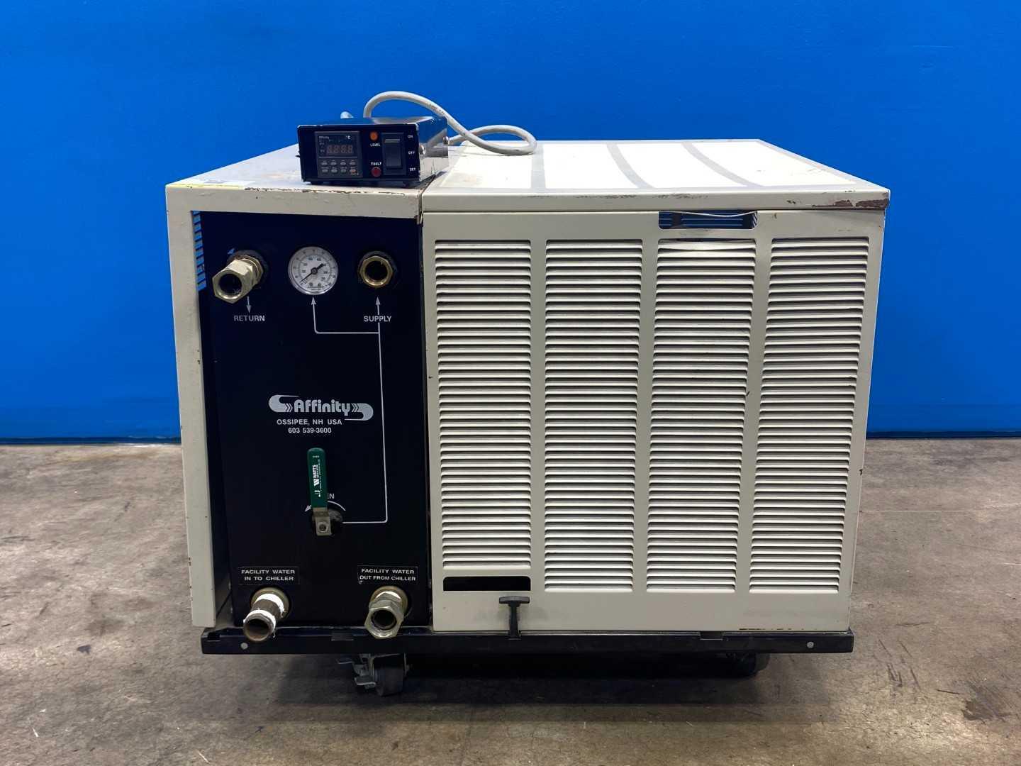 Affinity EWA-08BC-DD09CAN0, Chiller w/Controller, 208/230V | 1PH | 60Hz | 7.3A