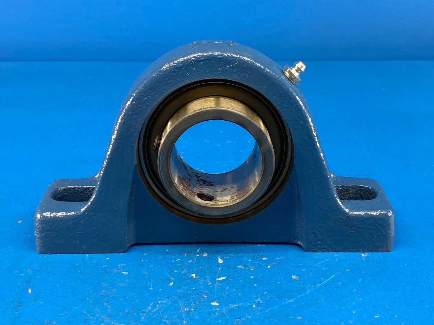 MB Manufacturing C251-1516 1-15/16" Bore, 2-Bolt Pillow Block Ball Bearing