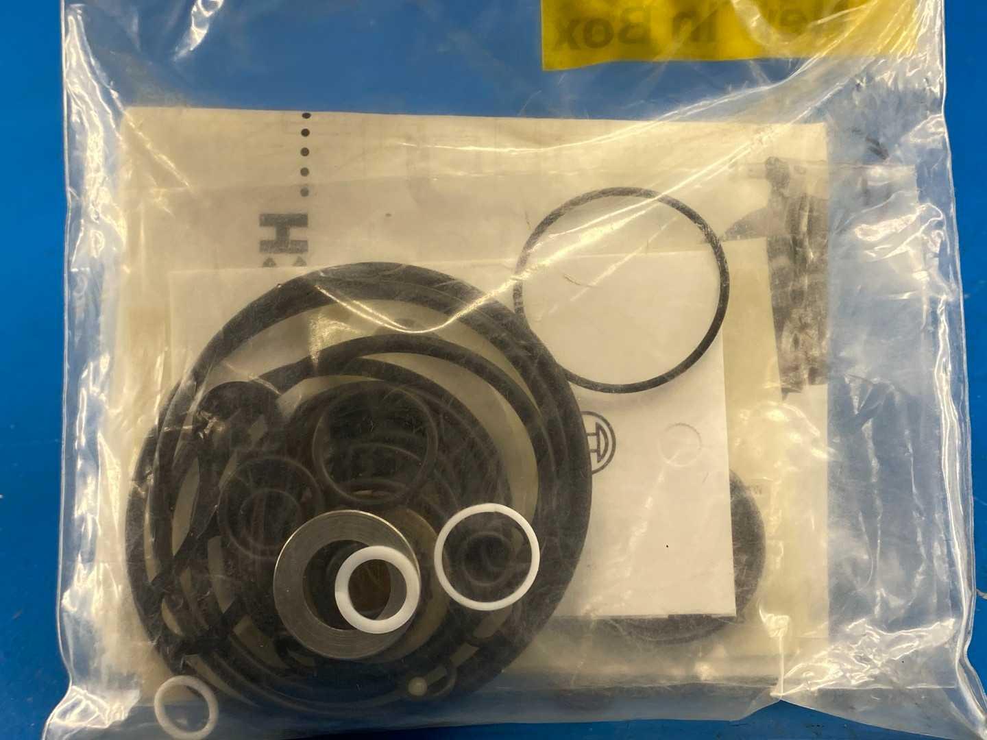 Racine Silentvane SV-20, Hydraulic Vane Pump Viton Repair Seal Kit (2000 PSI, 15 GPM)