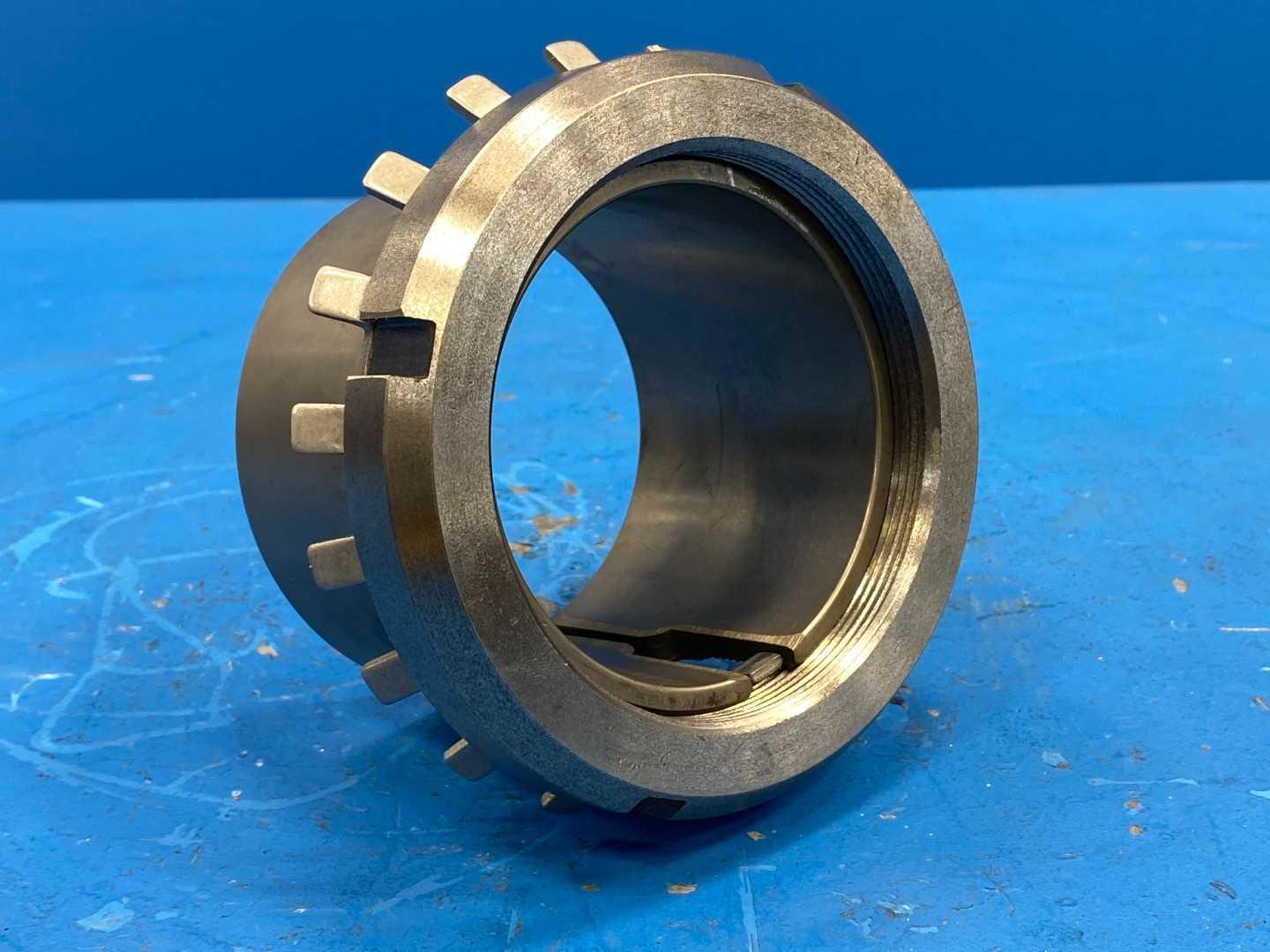 SKF SNW 20X3.7/16 Adapter Sleeve 3.475" BORE Dia 3.918-12 Thread Size