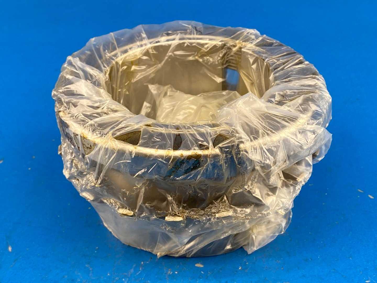 Applied Industrial Technologies 20X3.438 SNWADAPTERASSY AIT SNW Adapter Sleeve Assembly Locknut/Lock Washer