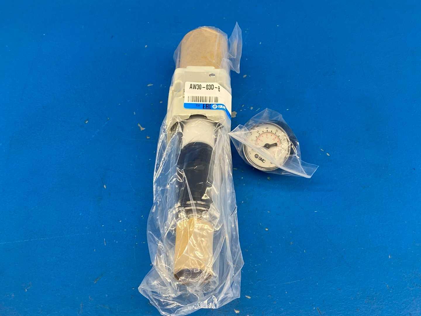 SMC AW30-03DG-B AW Filter/Regulator Modular F.R.L with 3/8" BSPT Port 7-123 PSI
