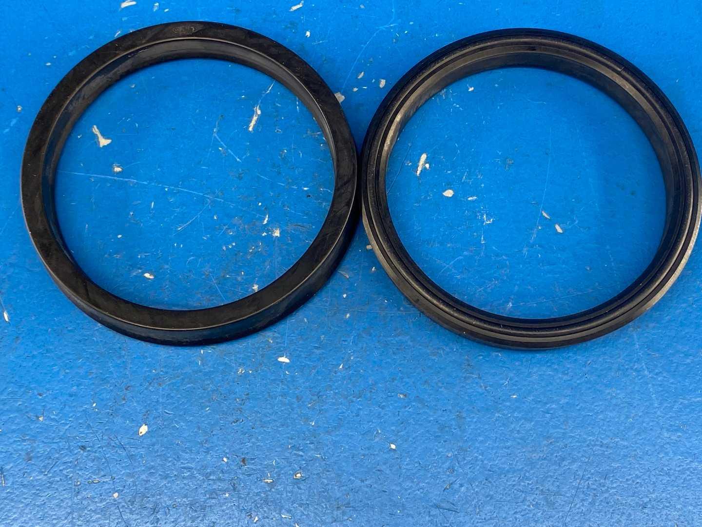 Zaktoff 31204000-562B-P4615, Deep Type B Polypak Seal AU-90