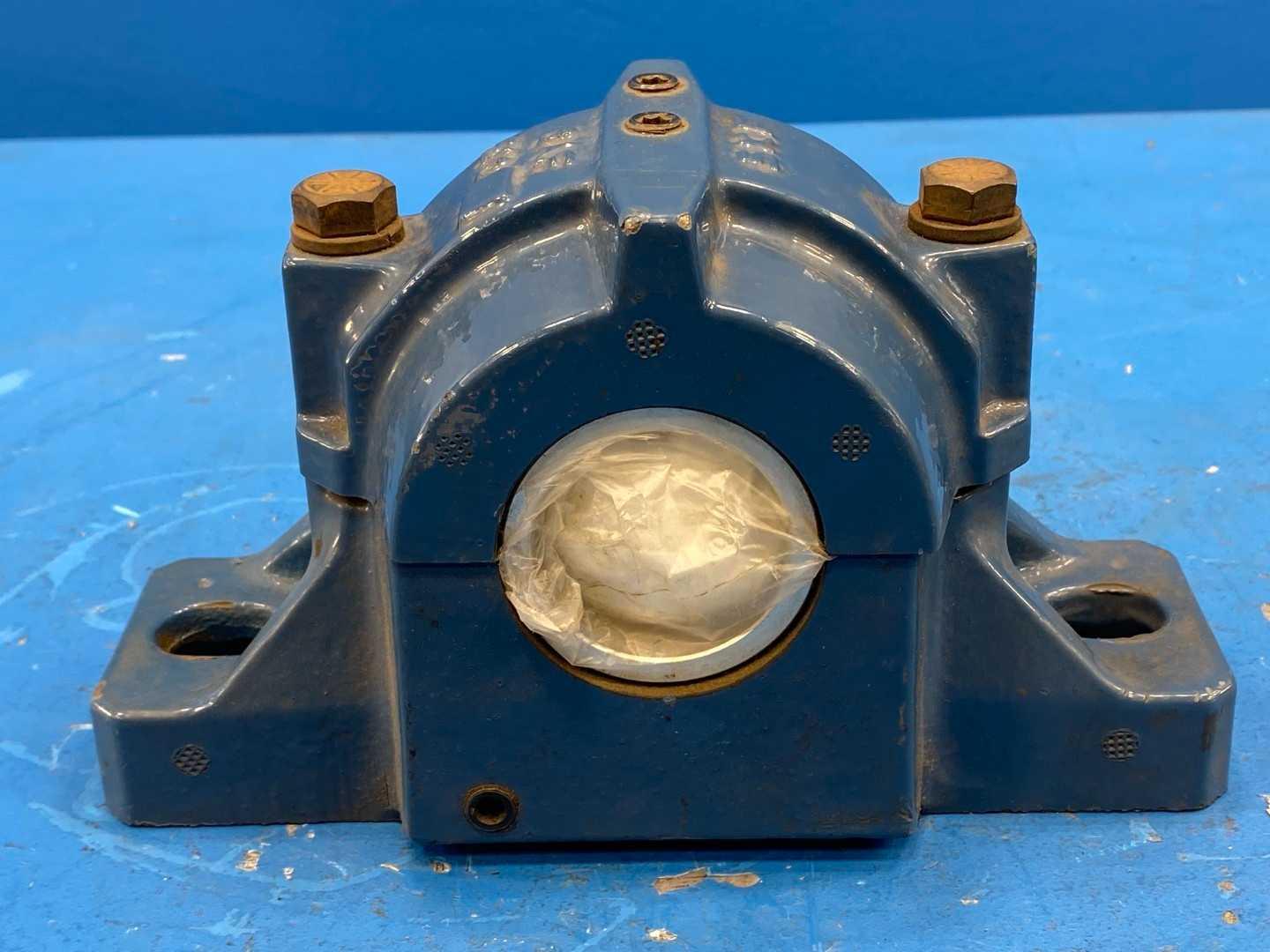 SKF SAF 510 3 RMO Split Plummer Pillow Block Housing 1-11/16” (1.665) Diameter