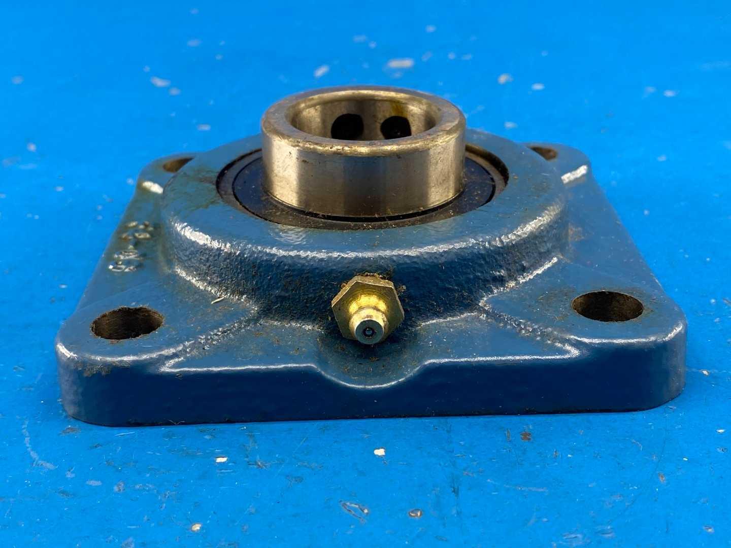 McGill F4-06 Four-Bolt Flange Bearing Unit 1.25 Bore