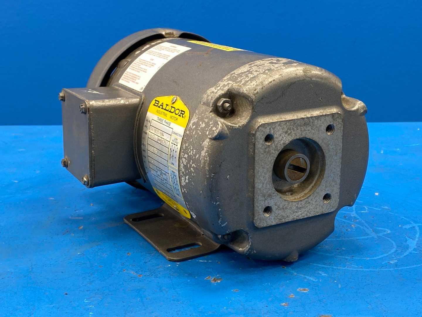 Baldor 34-1800-884 1/3 HP 3-Phase Industrial Motor, 1725 RPM, 208-230/460V, 48YZ Frame, TE