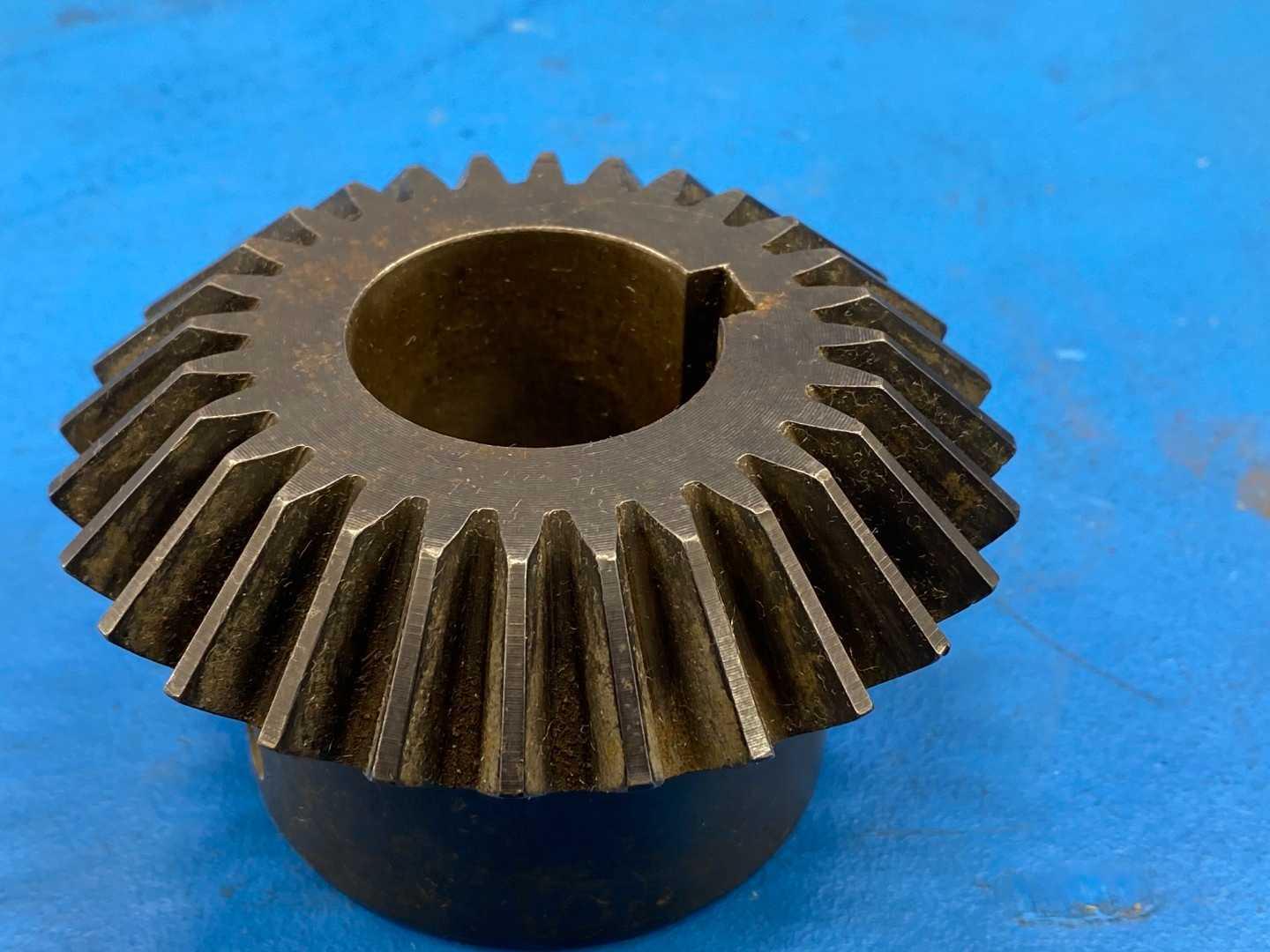 Martin Sprocket & Gear HMK828 Straight Tooth Miter 8 DP, 20 Degree Pressure Angle, 28 Teeth, 1-3/8" Inner Diameter