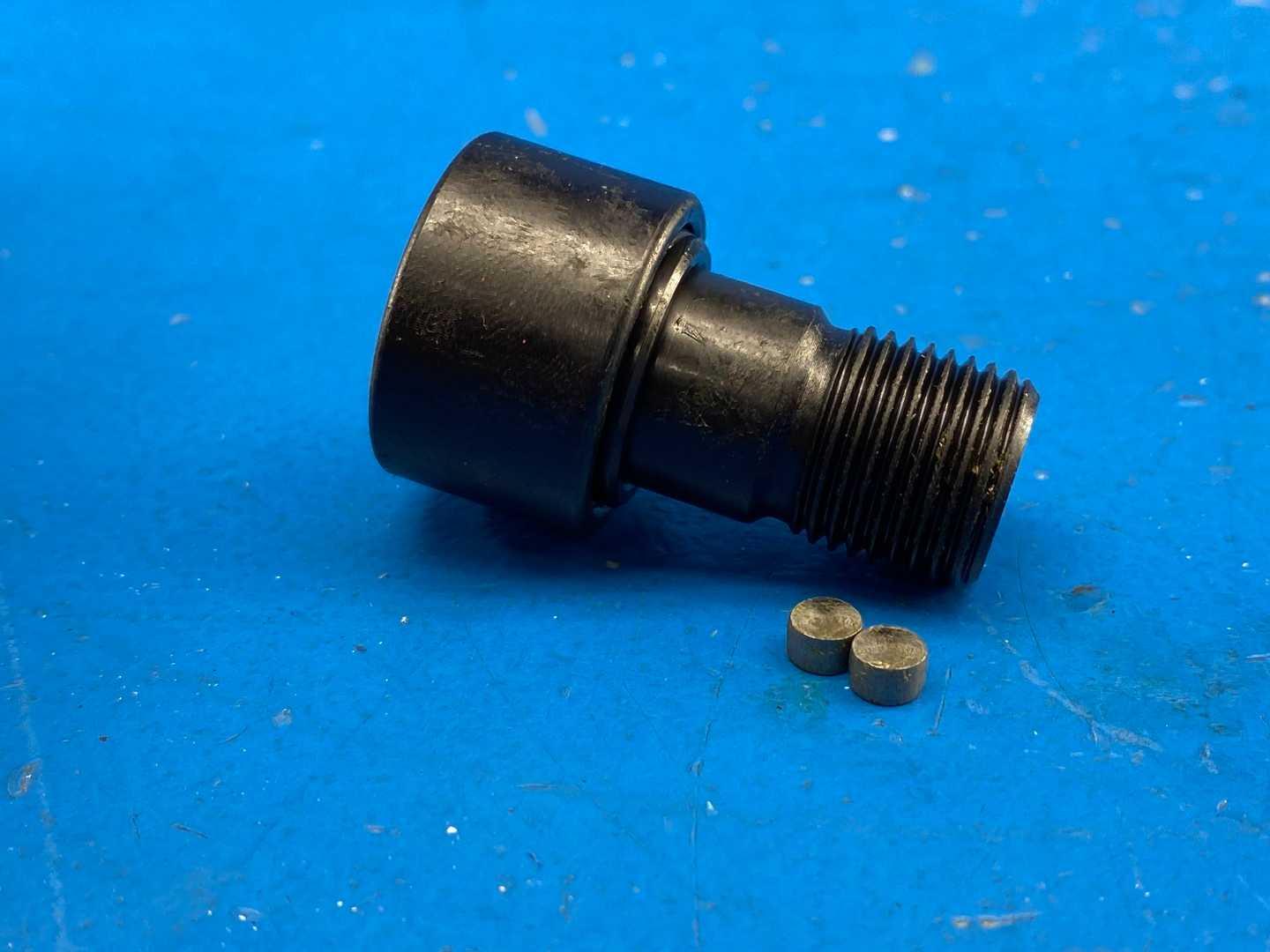 McGill CFH1 S Heavy Stud Cam Follower Bearing, 1" Roller Diameter