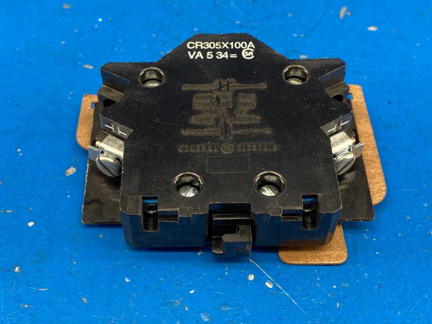 General Electric CR305X100A Contactor and Motor Starter Auxiliary